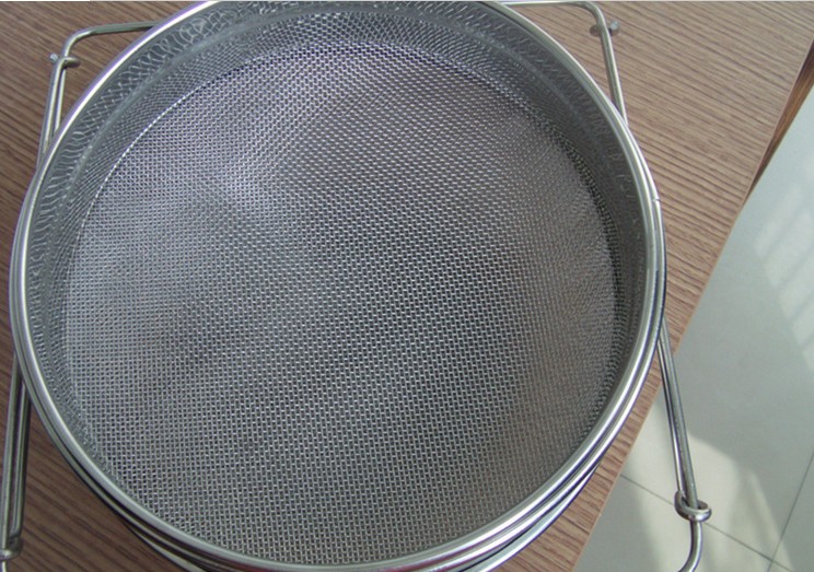 不銹鋼過濾網(wǎng)選購(gòu)時(shí)要注意什么